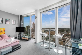 Heart of City, Centre Point Luxury Apartment